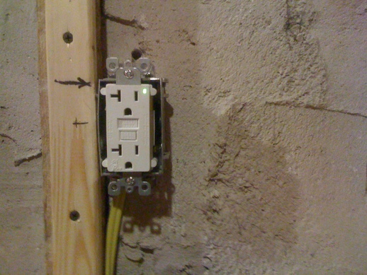 20A outlet in kitchen